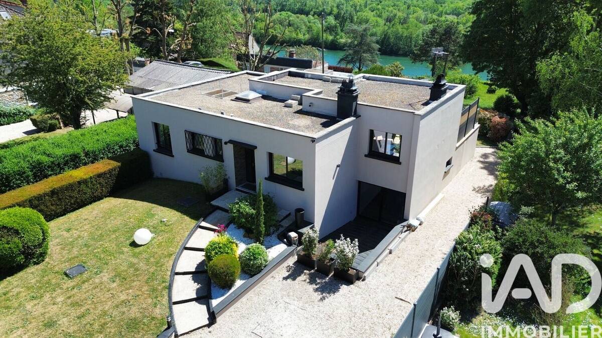 Photo 1 - Maison à CHARTRETTES