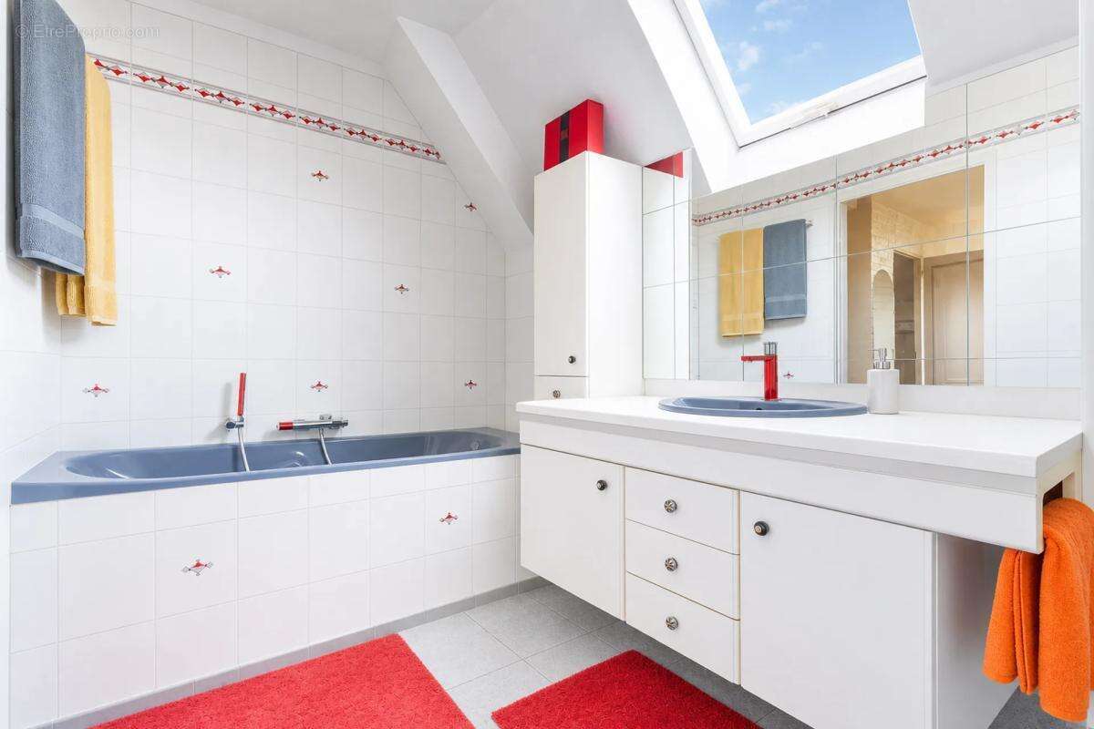 Maison de 7 pièces de 190 m² à Noyelles-lès-Seclin - photo 12