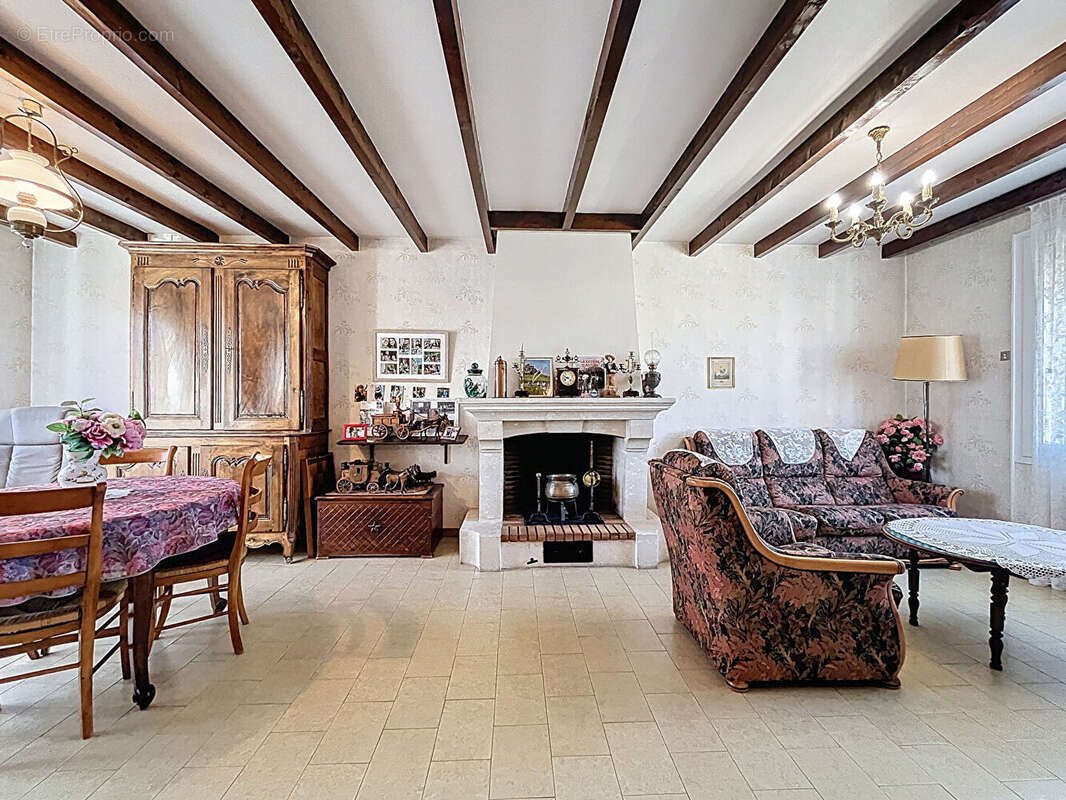 Maison à NIMES