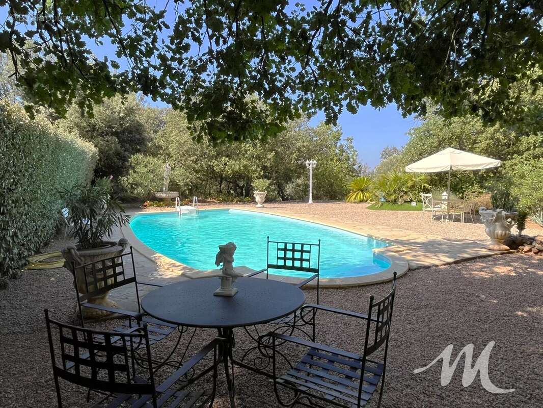Grande propriete a vendre a tavernes avec 2 habitations piscine garage et terrain bucolique - photo 15