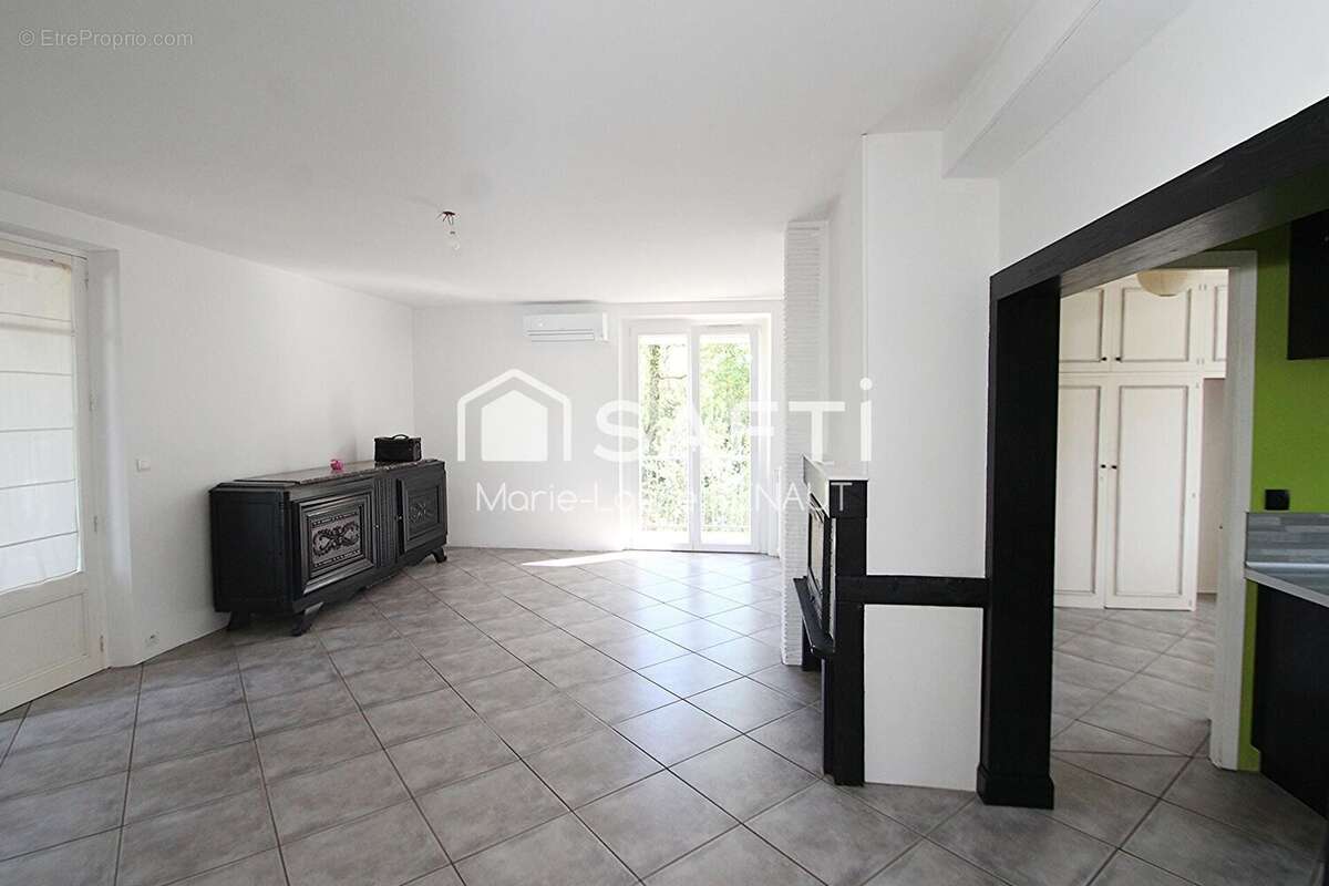 Maison 206 m² à Graulhet  - photo 9