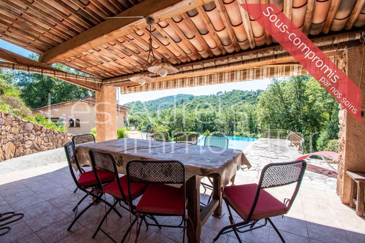 Maison à LES ADRETS-DE-L&#039;ESTEREL