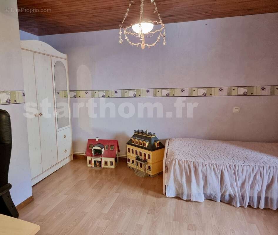 Maison à RIVES