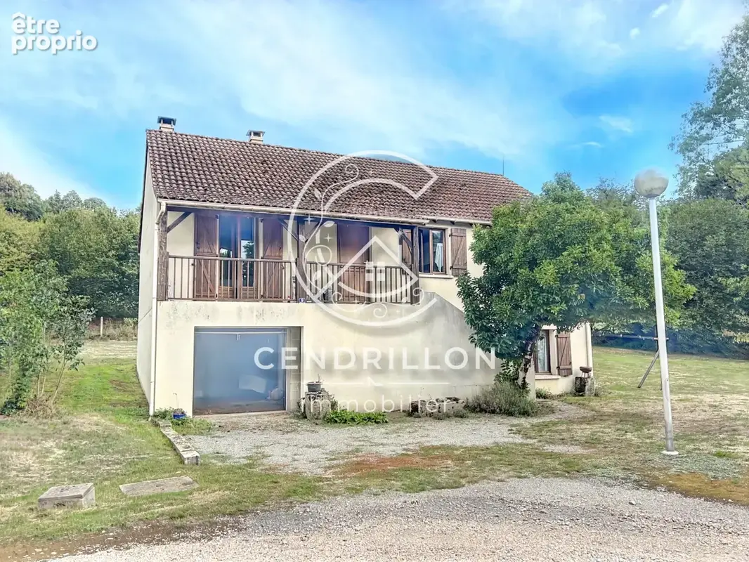 Photo Maison à Bourganeuf au prix de 93 500€