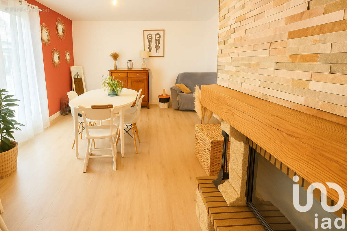 Photo 6 - Maison à SAINT-PANTALEON-DE-LARCHE