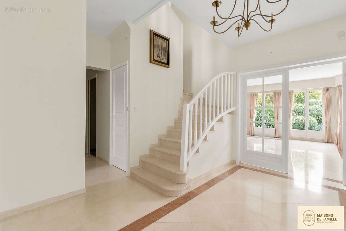 Maison à CROISSY-SUR-SEINE