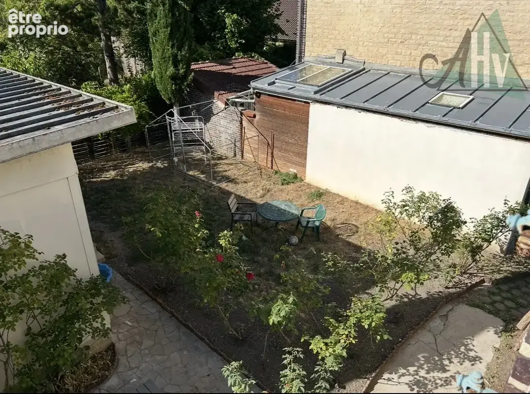 Maison bourgeoise rénovée avec jardin à quelques minutes du centre ville de Troyes - photo 11