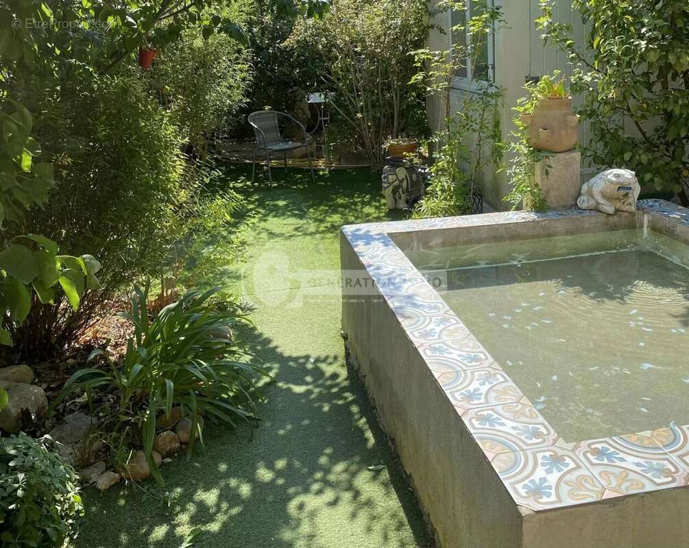 Maison à CHATEAURENARD