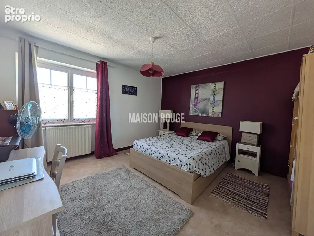 Élégante maison en pierres rénovée à Saint-Lormel avec 4 chambres et vaste terrain constructible - photo 10