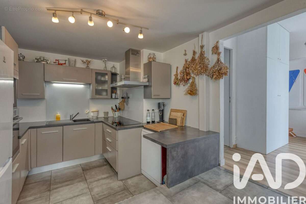Photo 8 - Maison à LA TERRASSE