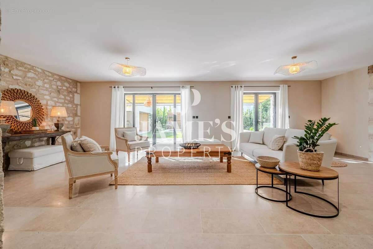 Maison à SAINT-REMY-DE-PROVENCE