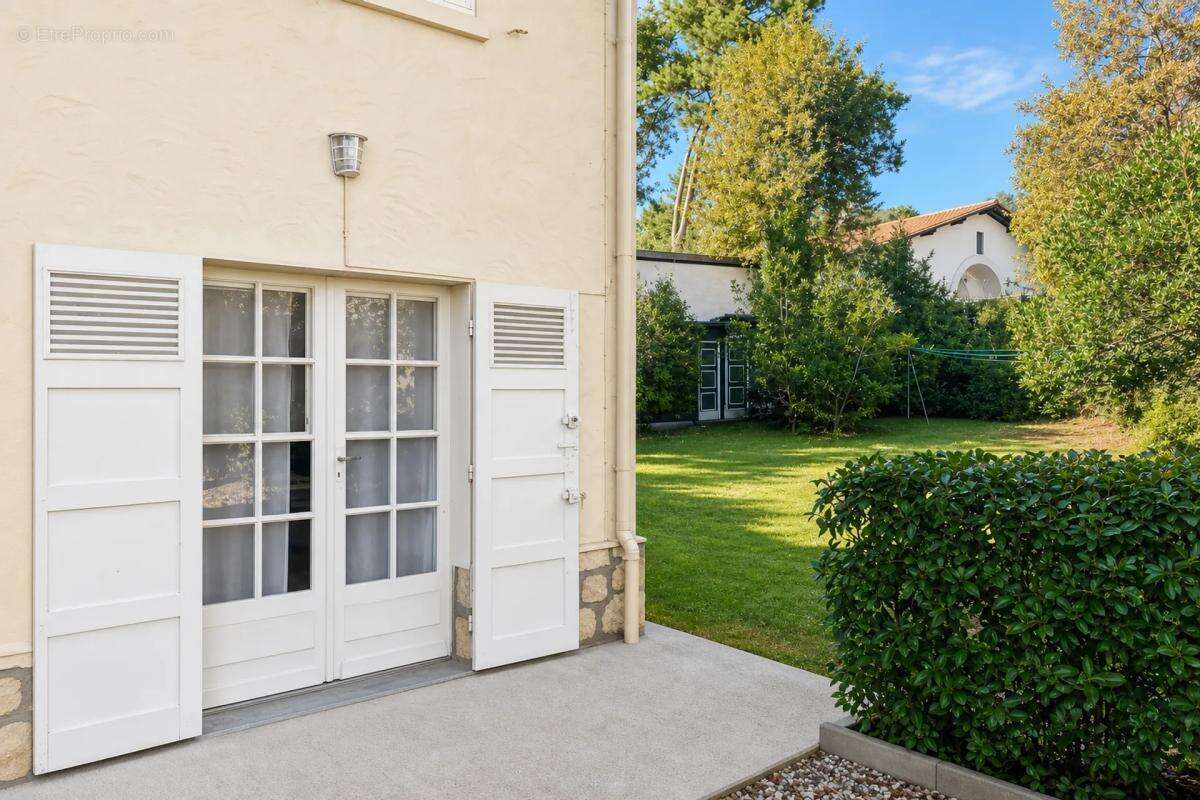 Appart de 2 pièces de 30 m² à Arcachon, parking, jardin, terrain - photo 3