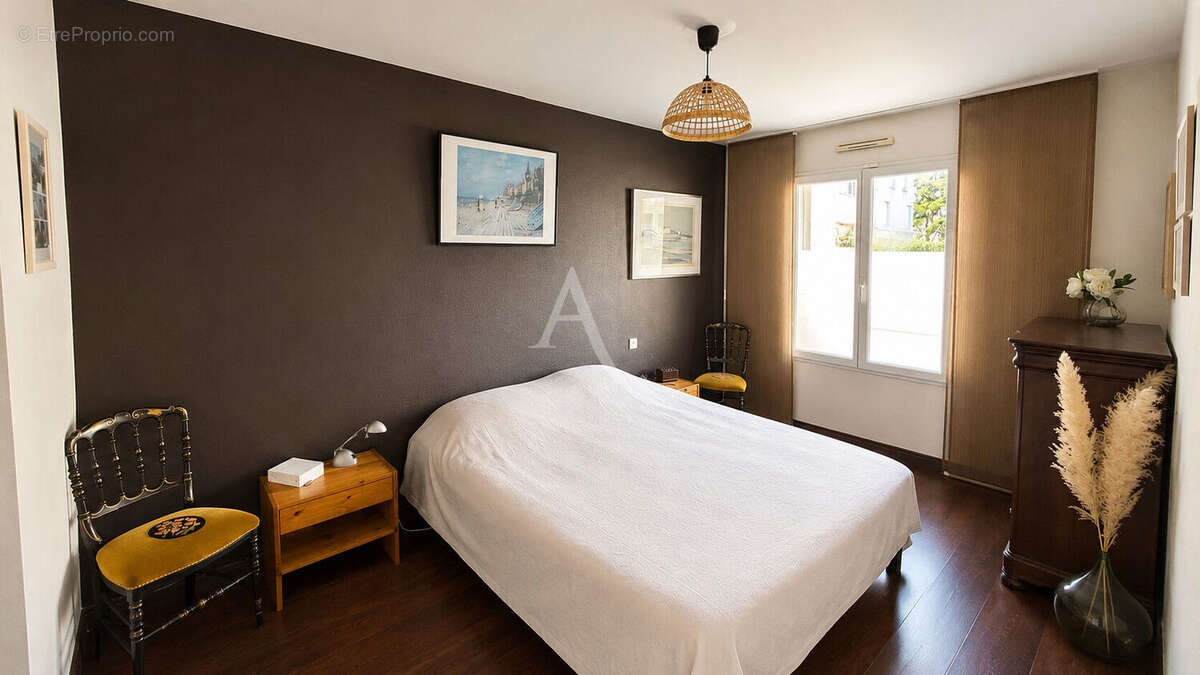 Maison Contemporaine de 171 m²  avec piscine et double garage - Longchamp/Gaudinière - photo 6