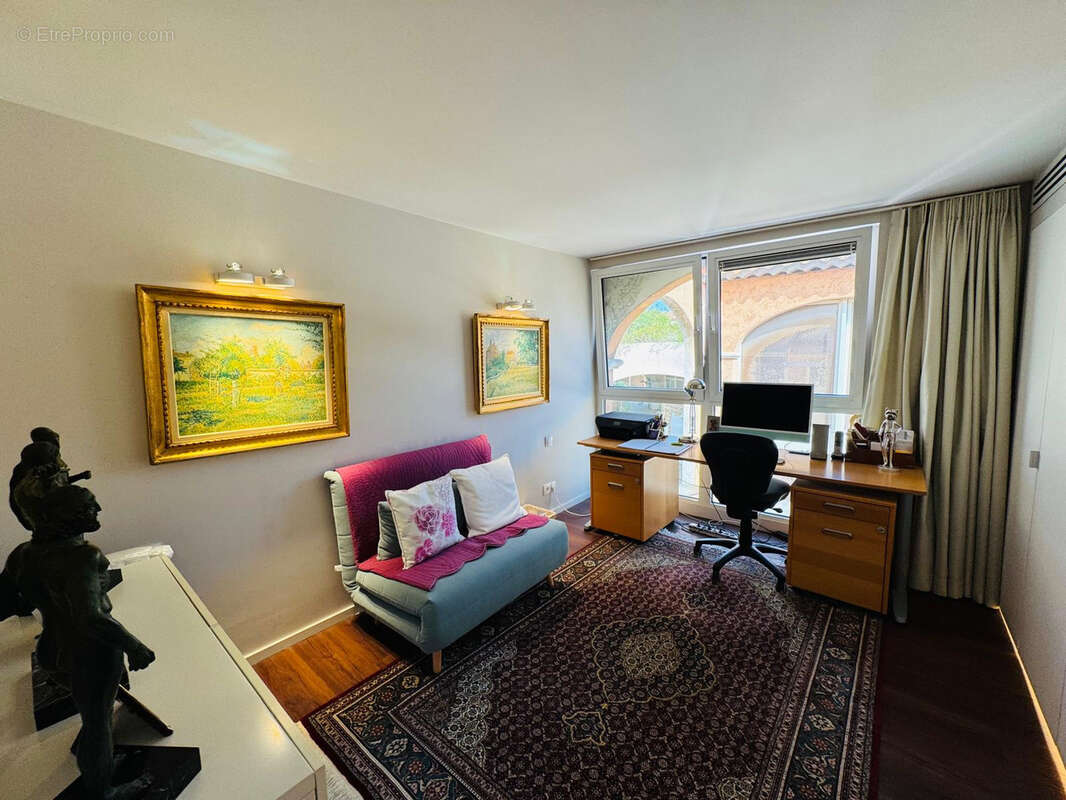 Appartement à COGOLIN