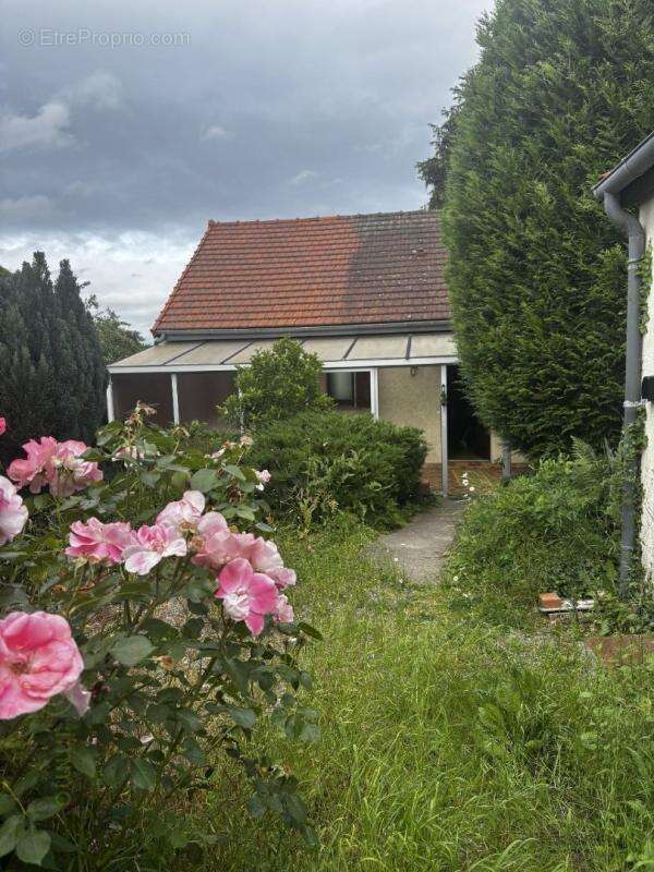 Maison 104 m² à Bellegarde-En-Marche  - photo 2