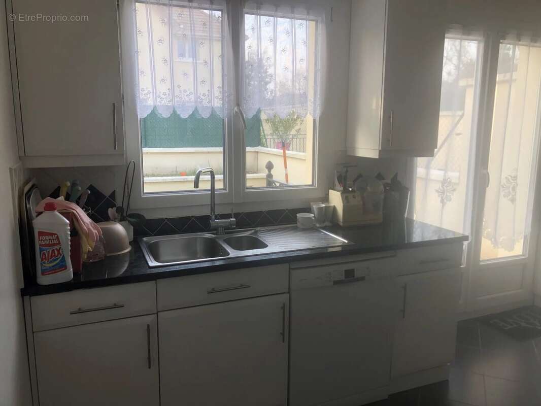 Maison à SARTROUVILLE