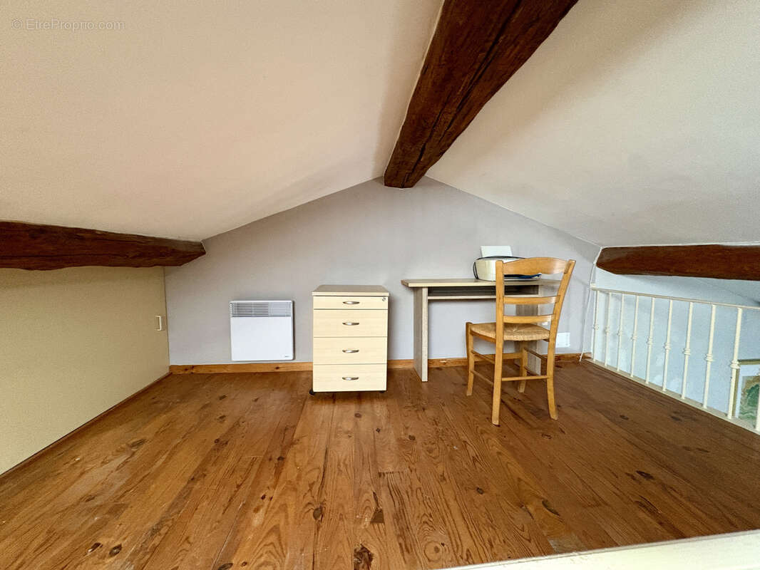Appartement à SAINT-CHINIAN