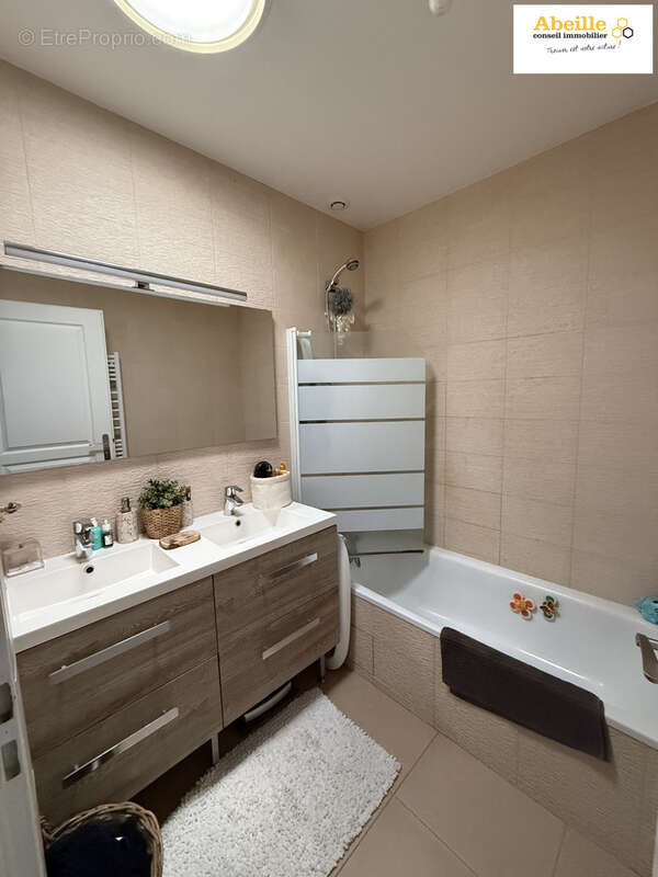 Maison à SAINT-CHERON