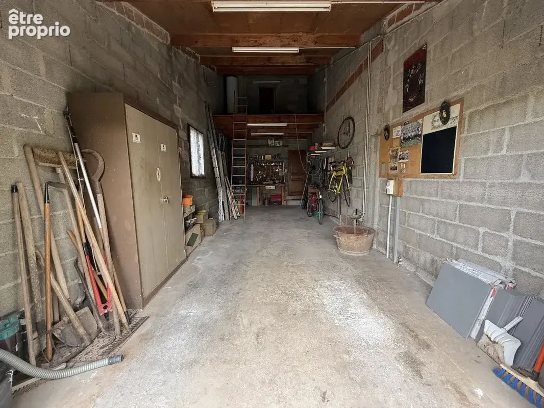 Implantée sur un terrain clos et ensoleillé de 620 m², cette maison de plain-pied développe 115 m² habitables - photo 9
