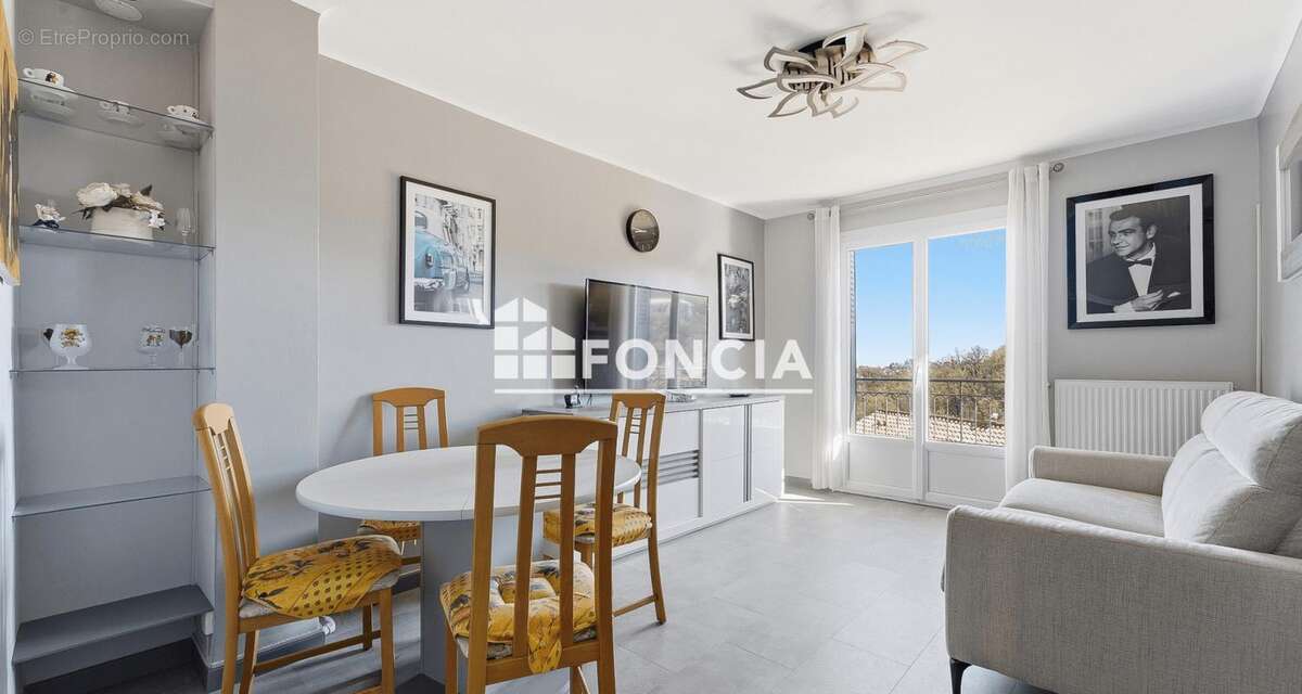 Appartement à VENCE