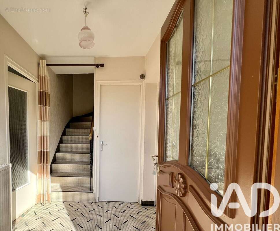 Photo 4 - Maison à CERNUSSON