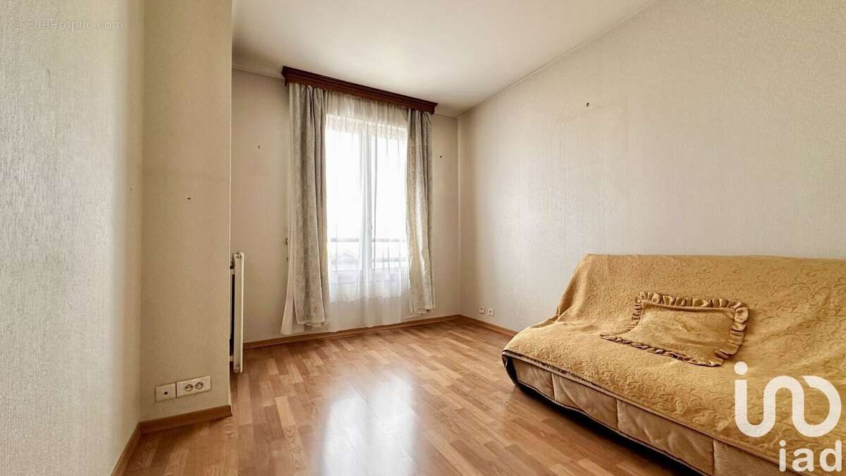 Photo 6 - Appartement à LE PLESSIS-TREVISE