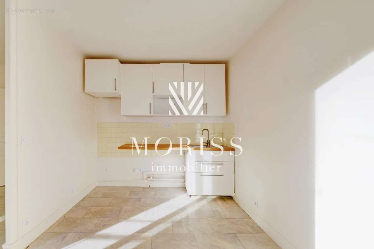 Appartement à PARIS-12E