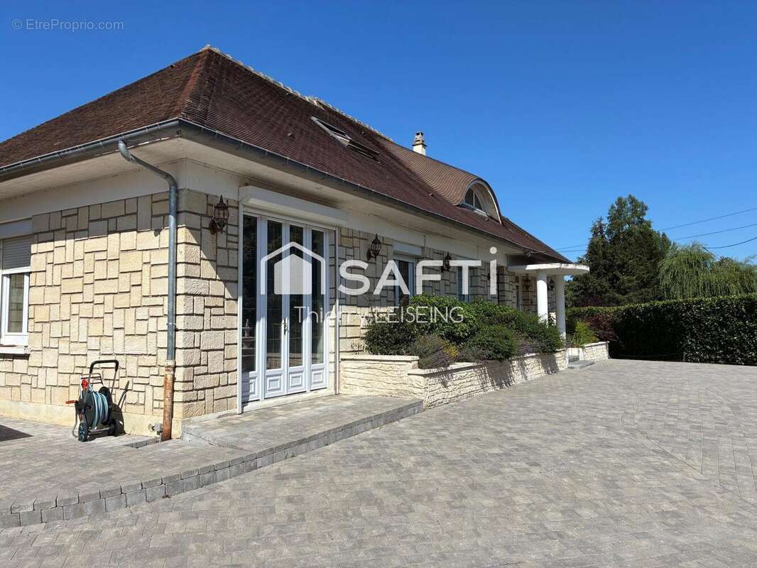Photo 2 - Maison à IVRY-LA-BATAILLE