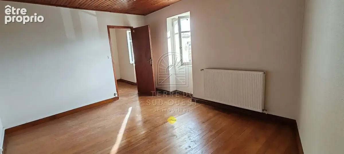 Maison de village à rénover  96 m2 - Urgons - photo 6