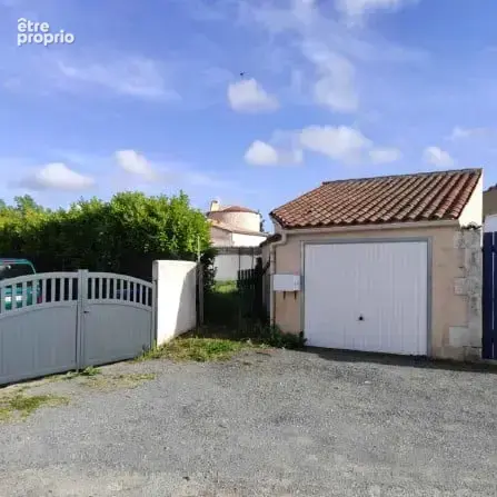 Photo Terrain à Croix-Chapeau au prix de 55 000€