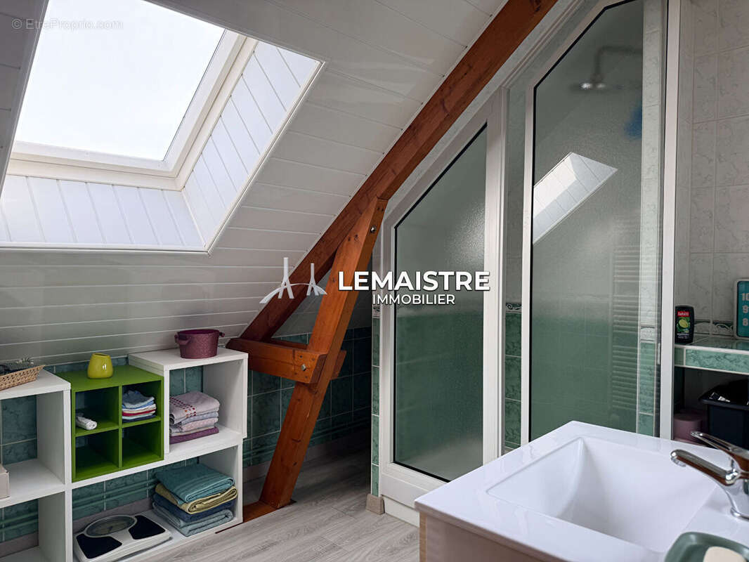 Maison à LES LOGES