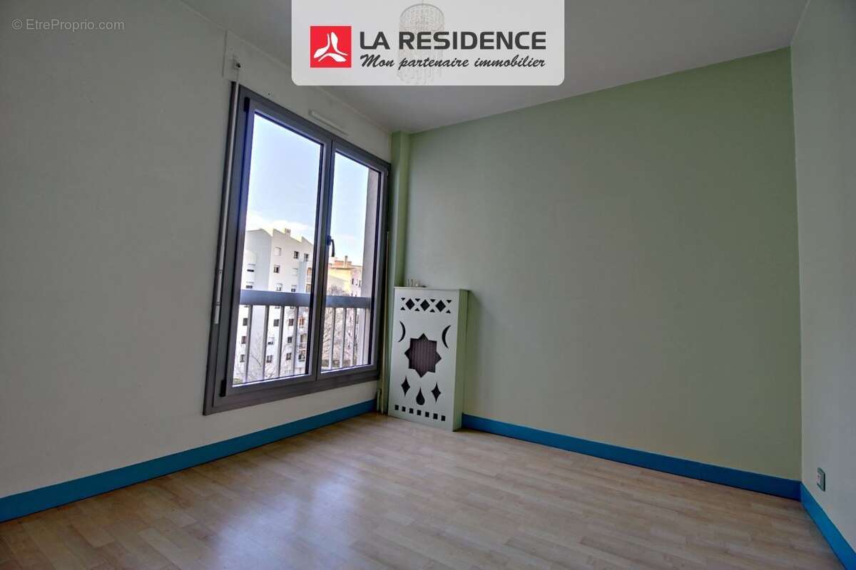 Appartement 79 m² à Cergy  - photo 9