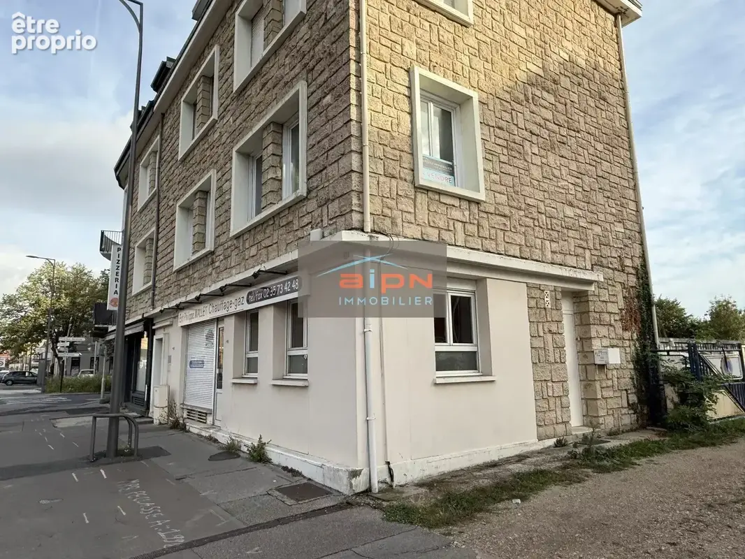 Commerce à SOTTEVILLE-LES-ROUEN
