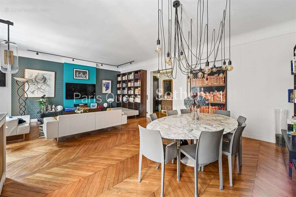 Appartement à NEUILLY-SUR-SEINE