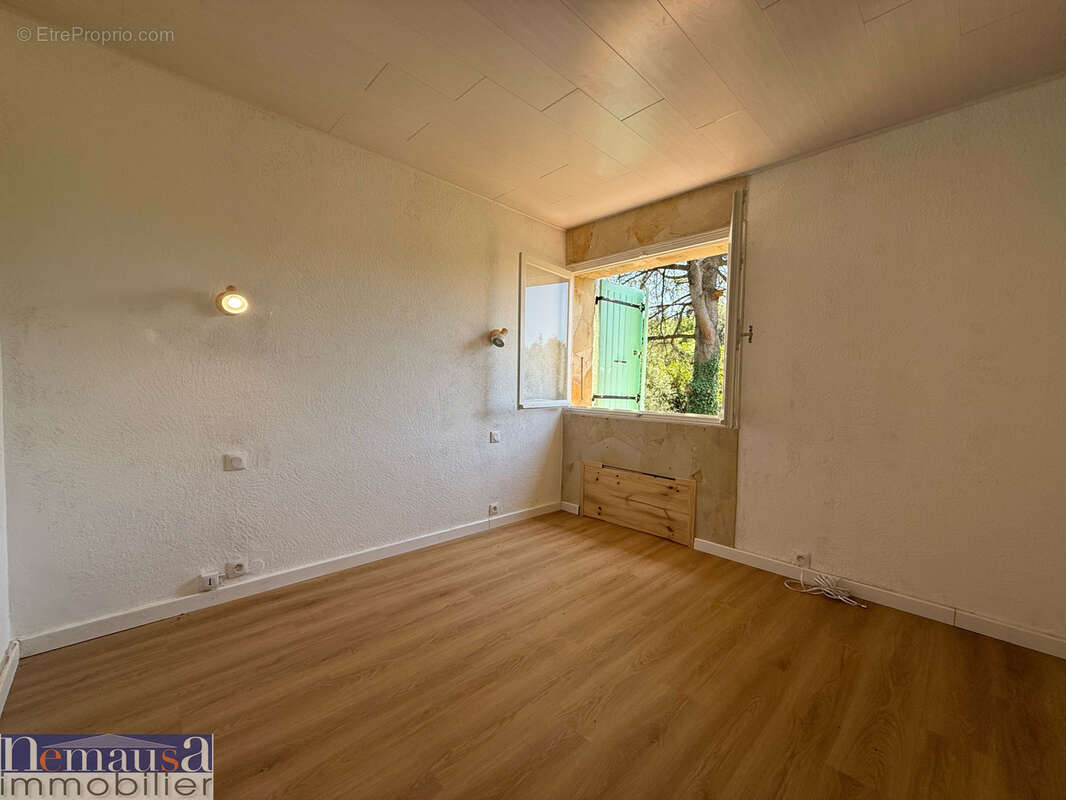 CAISSARGUES - Maison de 220m2 avec grande parcelle - photo 5