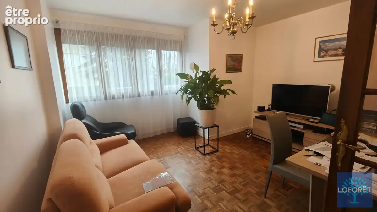 Photo Appartement à Neuilly-Sur-Marne au prix de 195 000€