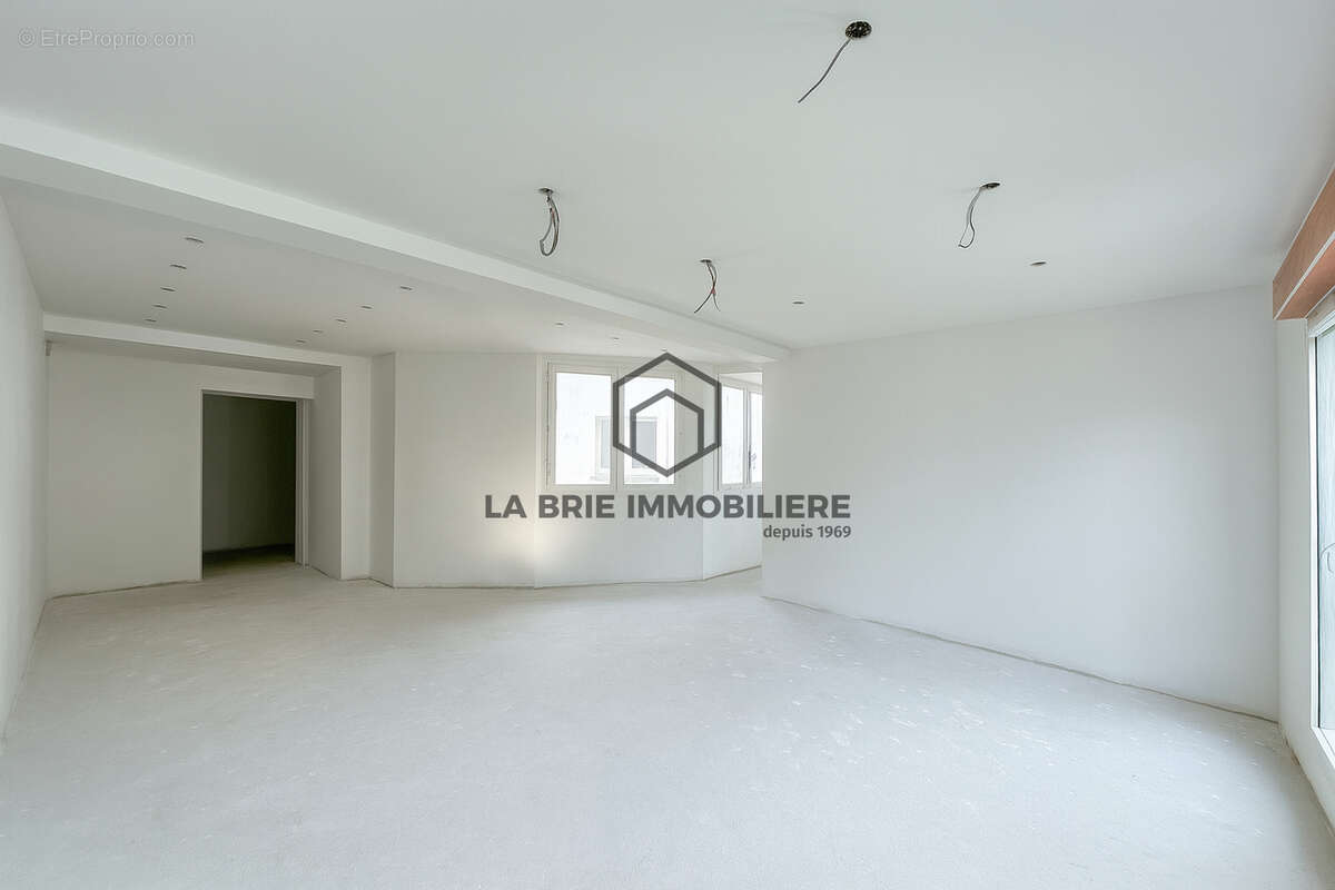 Appartement à BOISSY-SAINT-LEGER