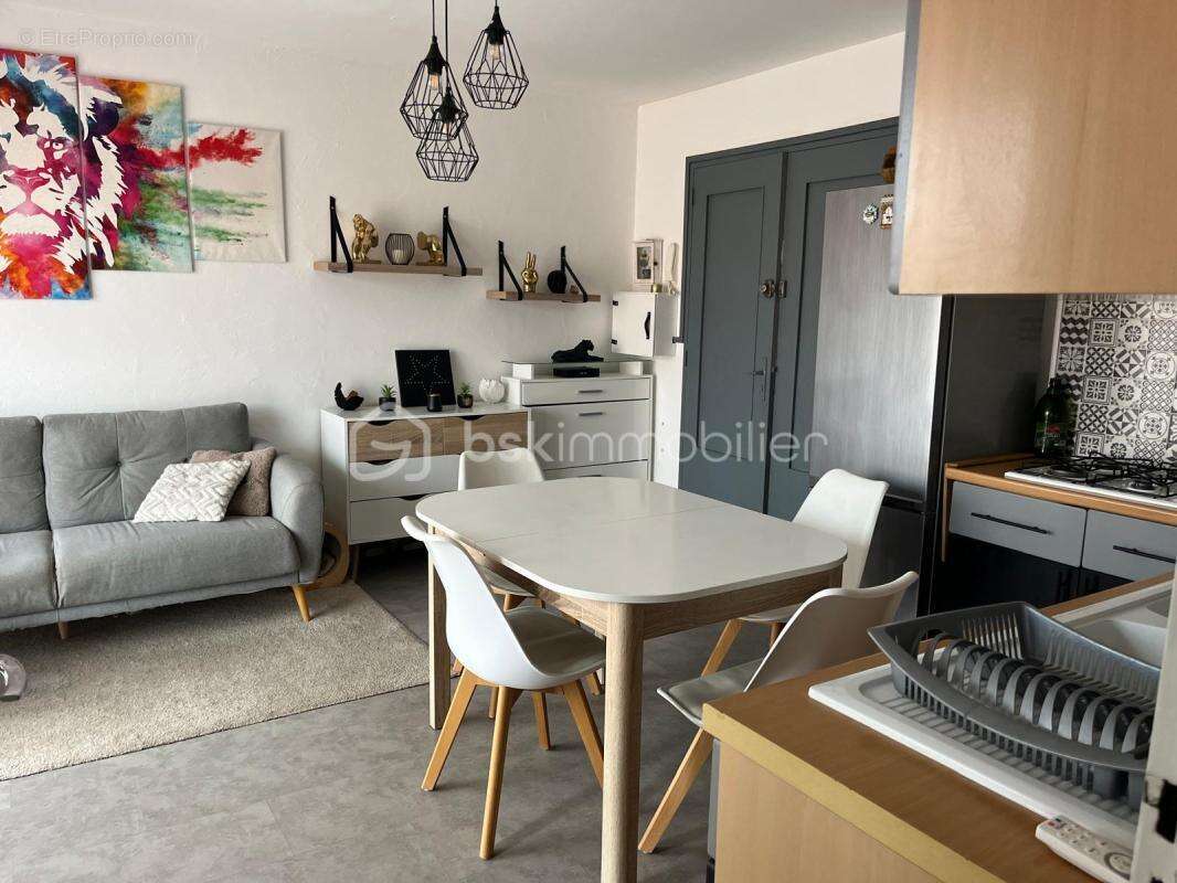 Vend T2 proche centre ville proche mer - photo 2