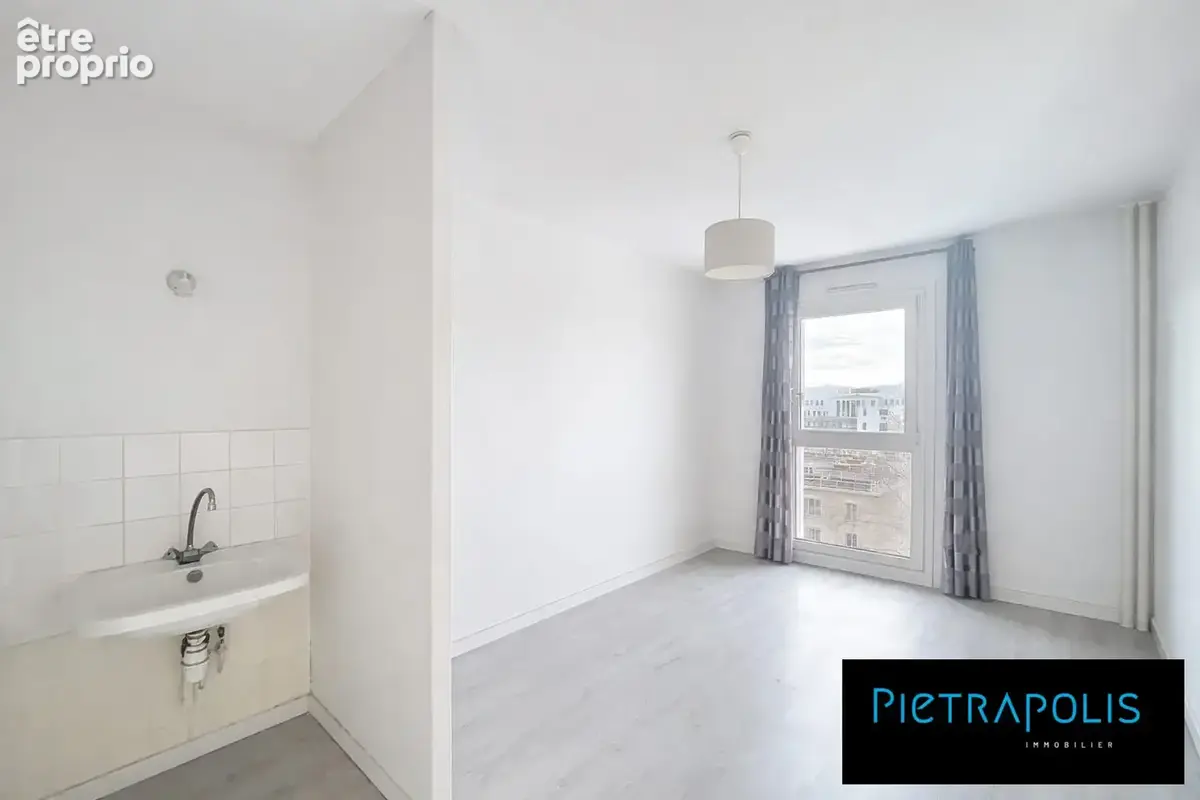 Appartement 5 pièces 98 m² à vendre à Villeurbanne (69100) - photo 4