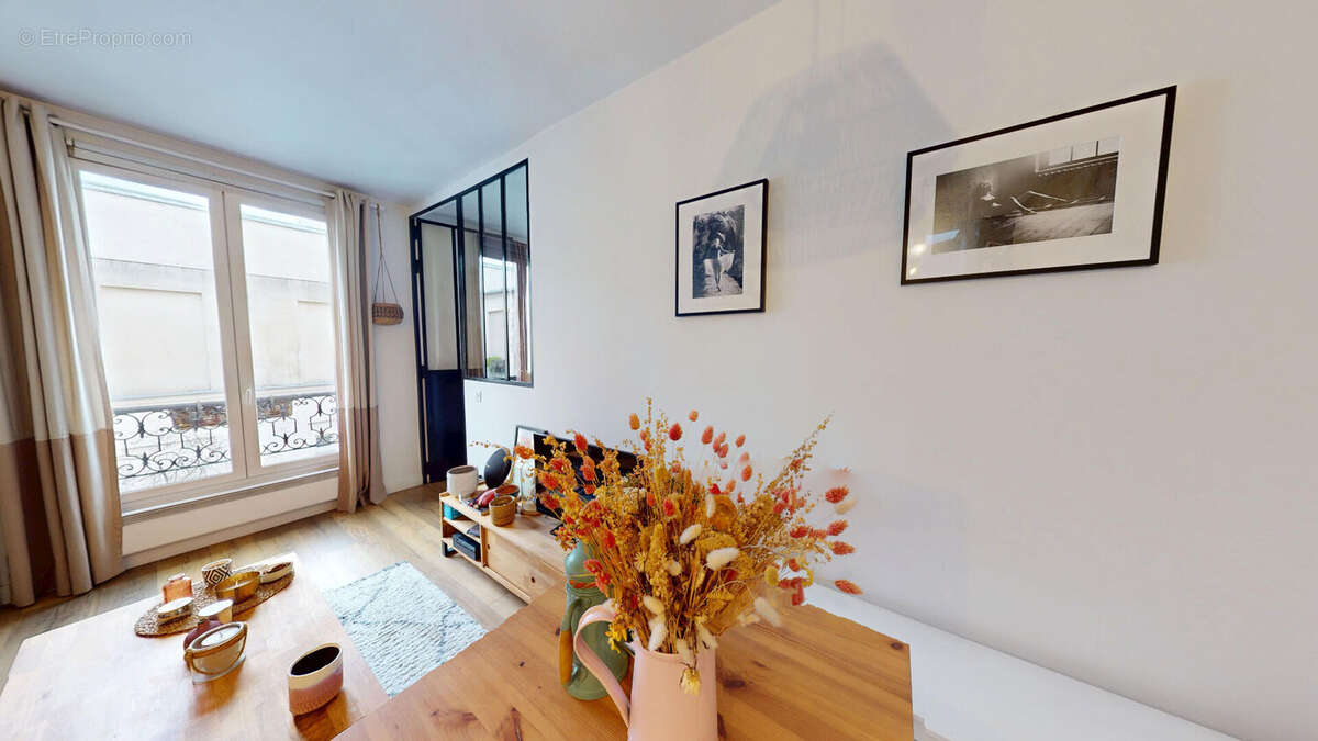 Appartement à PARIS-11E