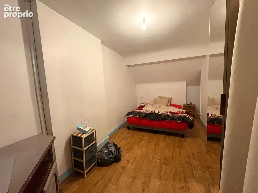 Fond de commerce avec appartement au breil-sur-merize - photo 11