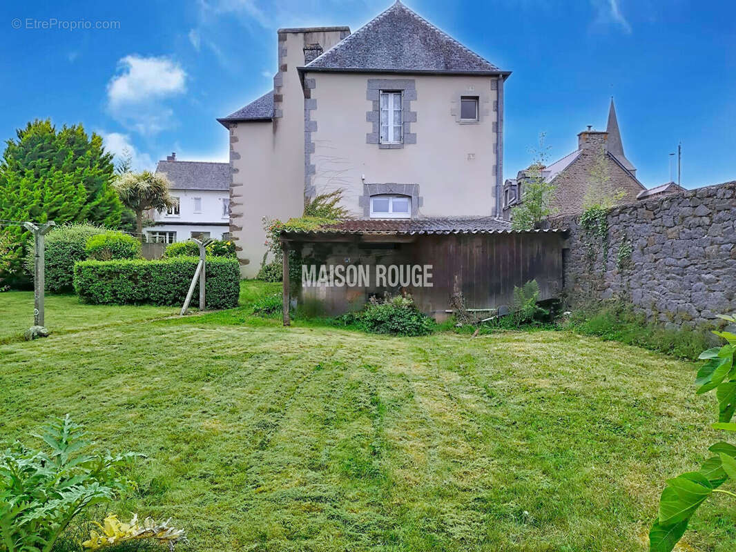 Maison à SAINT-PIERRE-DE-PLESGUEN