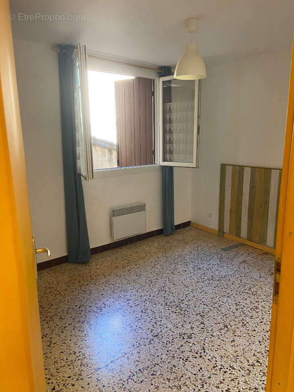 Appartement à AVENE