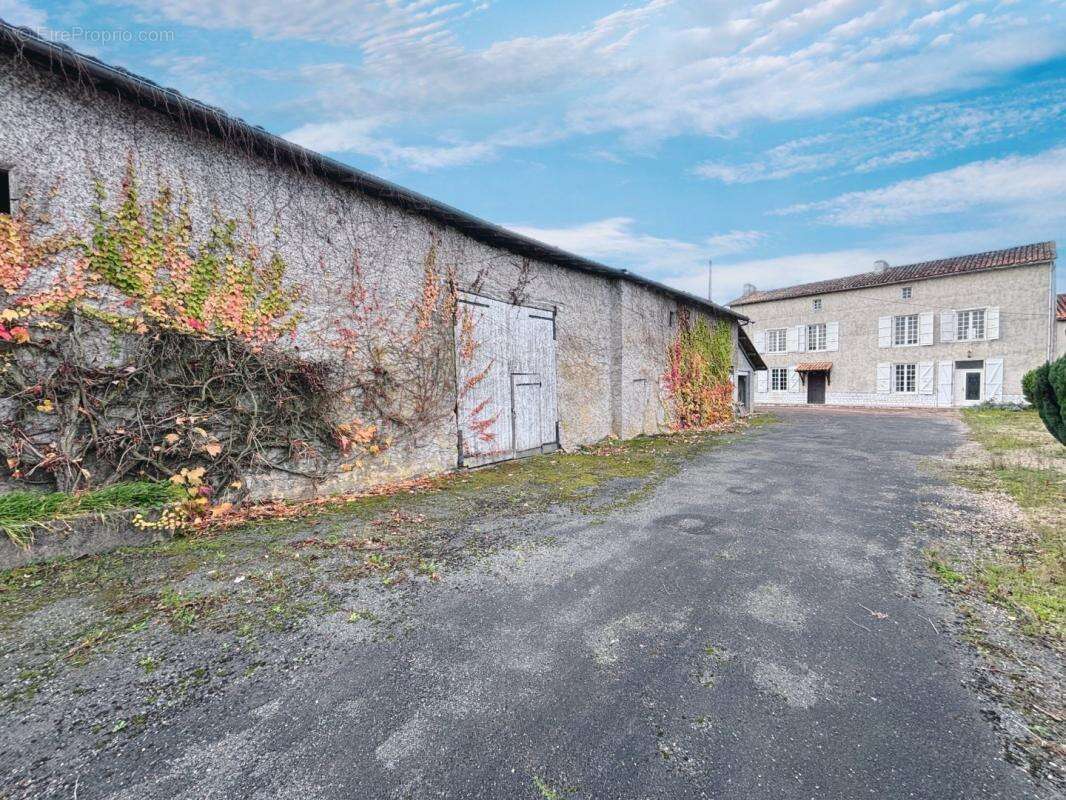 Maison à LA MAGDELEINE