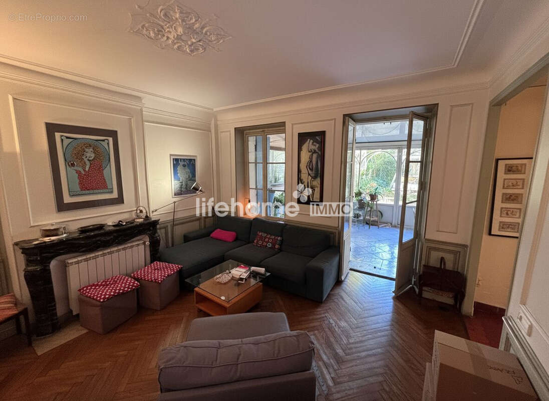 Appartement 174 m² à Marseille-4e  - photo 4