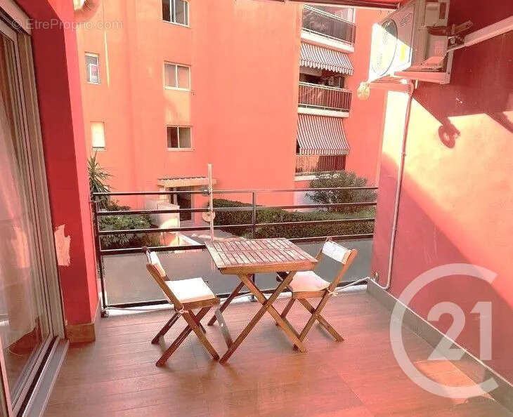 Appartement à ROQUEBRUNE-CAP-MARTIN