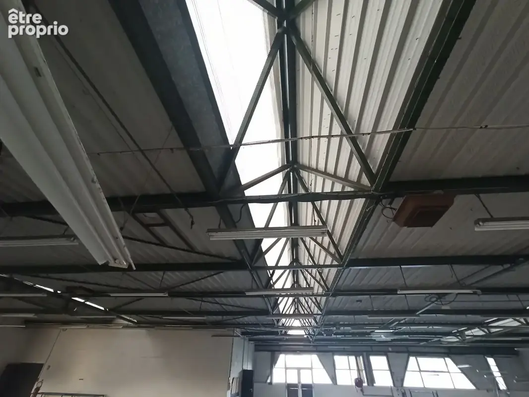 St junien / rochechouart - vente 1.300m2 locaux entreprise - photo 15