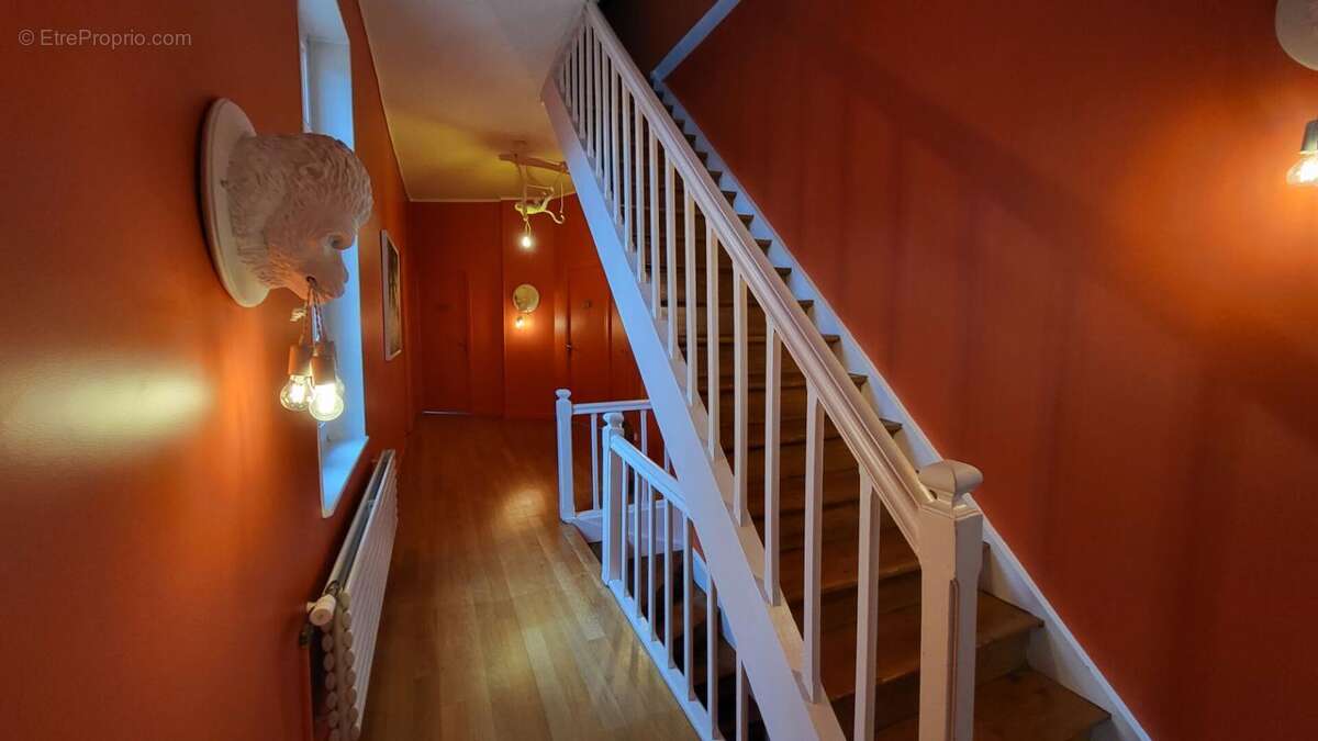 Maison à SAINT-QUENTIN