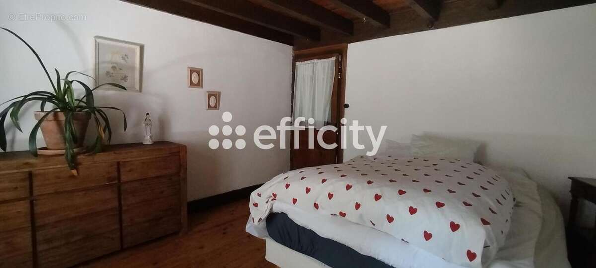 Maison 10 pièces 442 m² à vendre à Fournols (63980) - photo 10