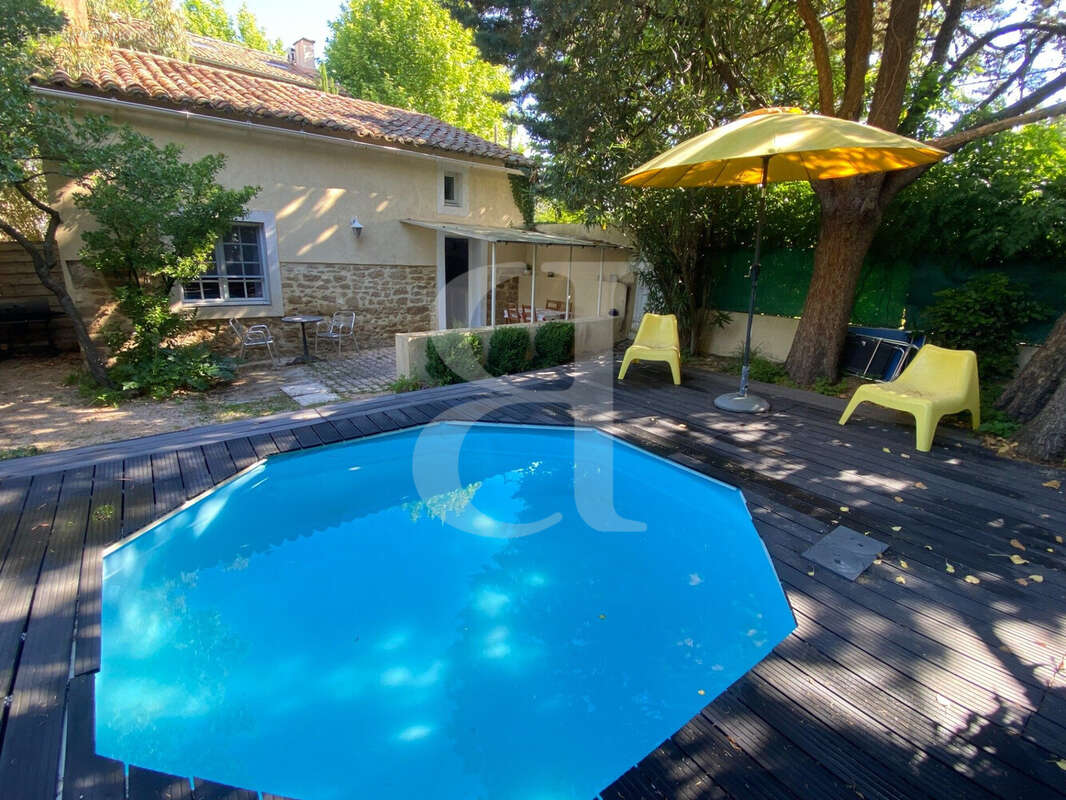 Maison à PERNES-LES-FONTAINES